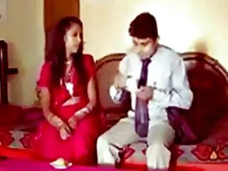 বাড়ীতে সেক্স সেক্সি বিএফ তৈরি
